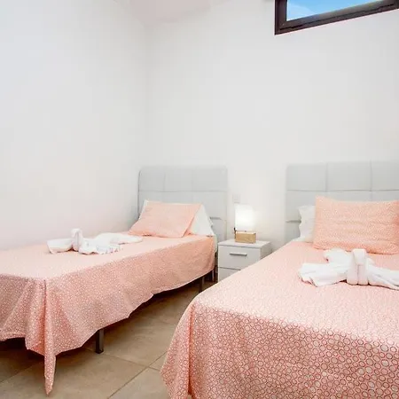 Willa Playa Blanca Sleeps 10 Pool Air Con Wifi Playa Blanca (Lanzarote)